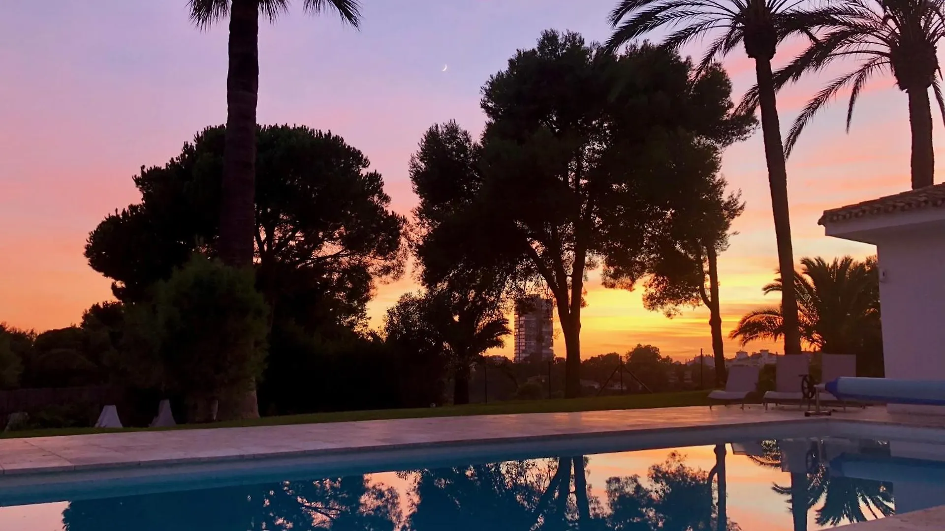 Moderna Villa En Marbella