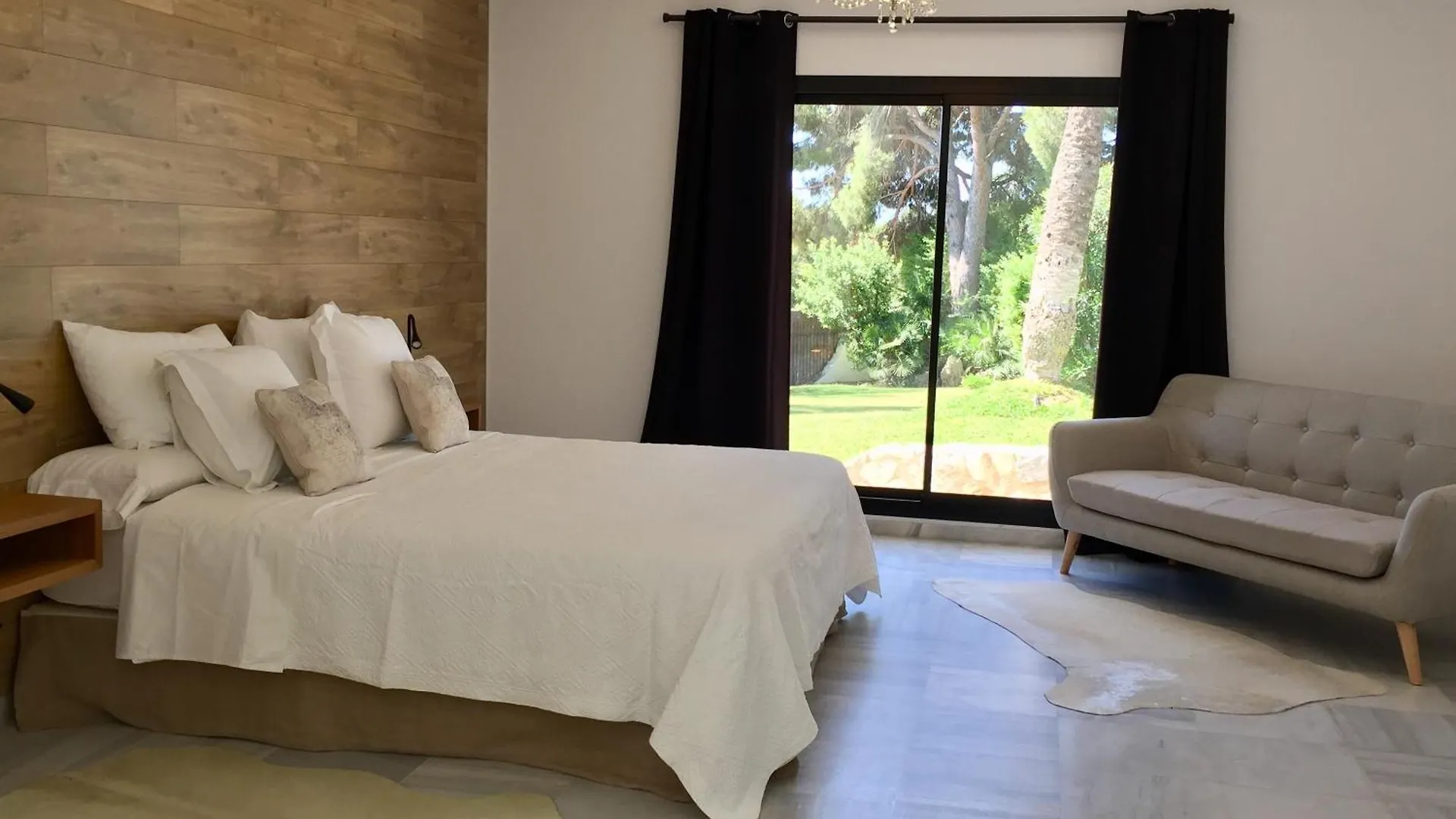 Moderna Villa En Marbella